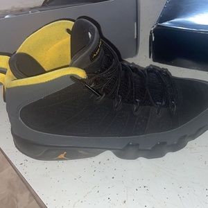 AUTHENTIC!! charcoal 9s